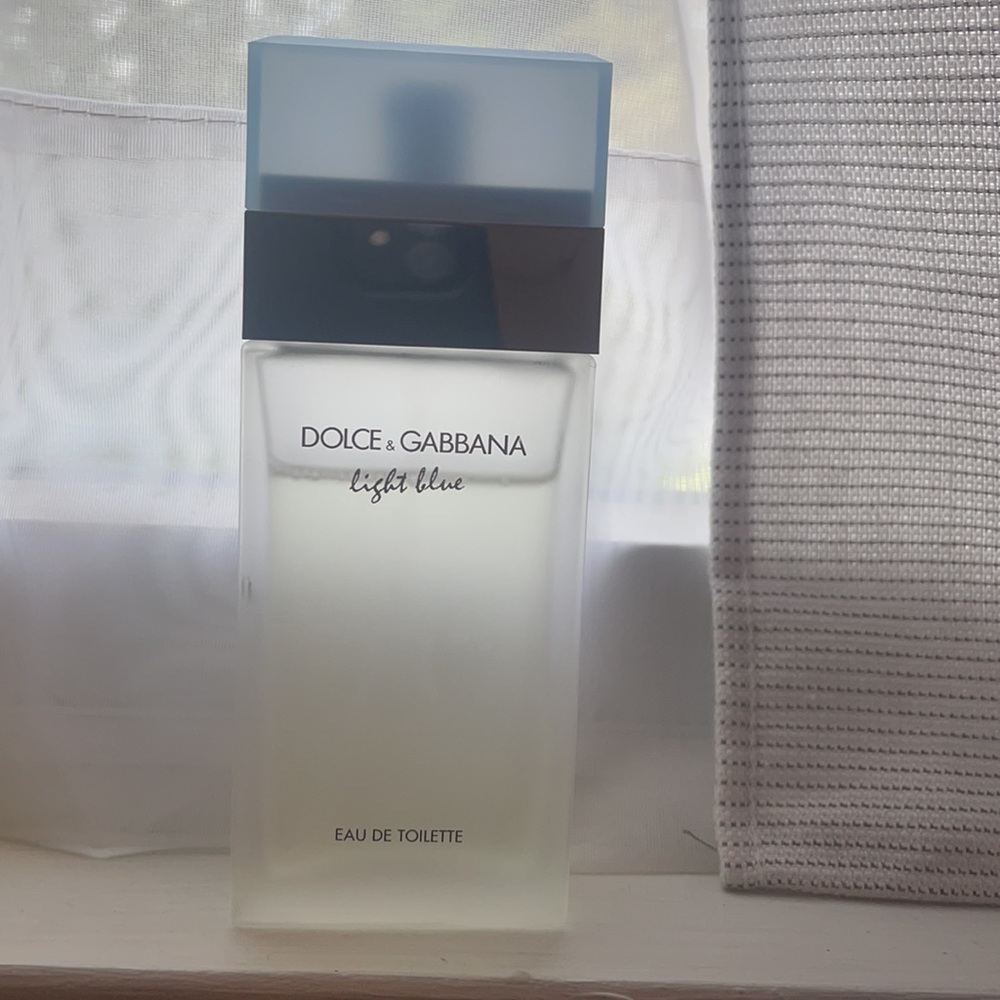 Dolce & Gabbana ✨light blue✨ perfume